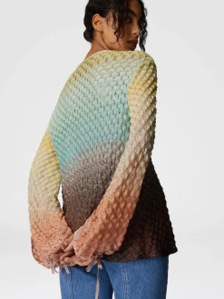 Blouse en dentelle dégradée avec décolleté en V