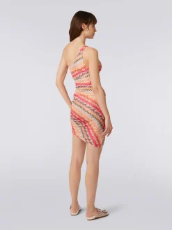 Cache-maillot court épaule nue en tulle à chevrons