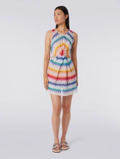 Caftan court avec encolure chiffon et imprimé à zig zag