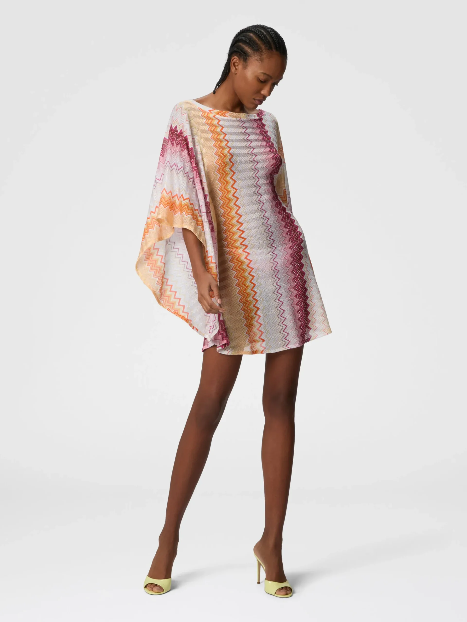 Caftan court en viscose lamée mélangée zigzag avec manches chauve-souris