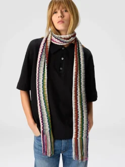 Écharpe avec motif chevron et franges