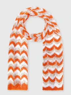 Écharpe en maille avec motif chevron