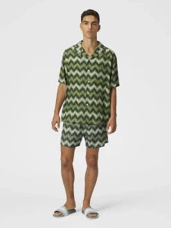 Chemise bowling en viscose zig zag imprimée avec une fréquence perturbée