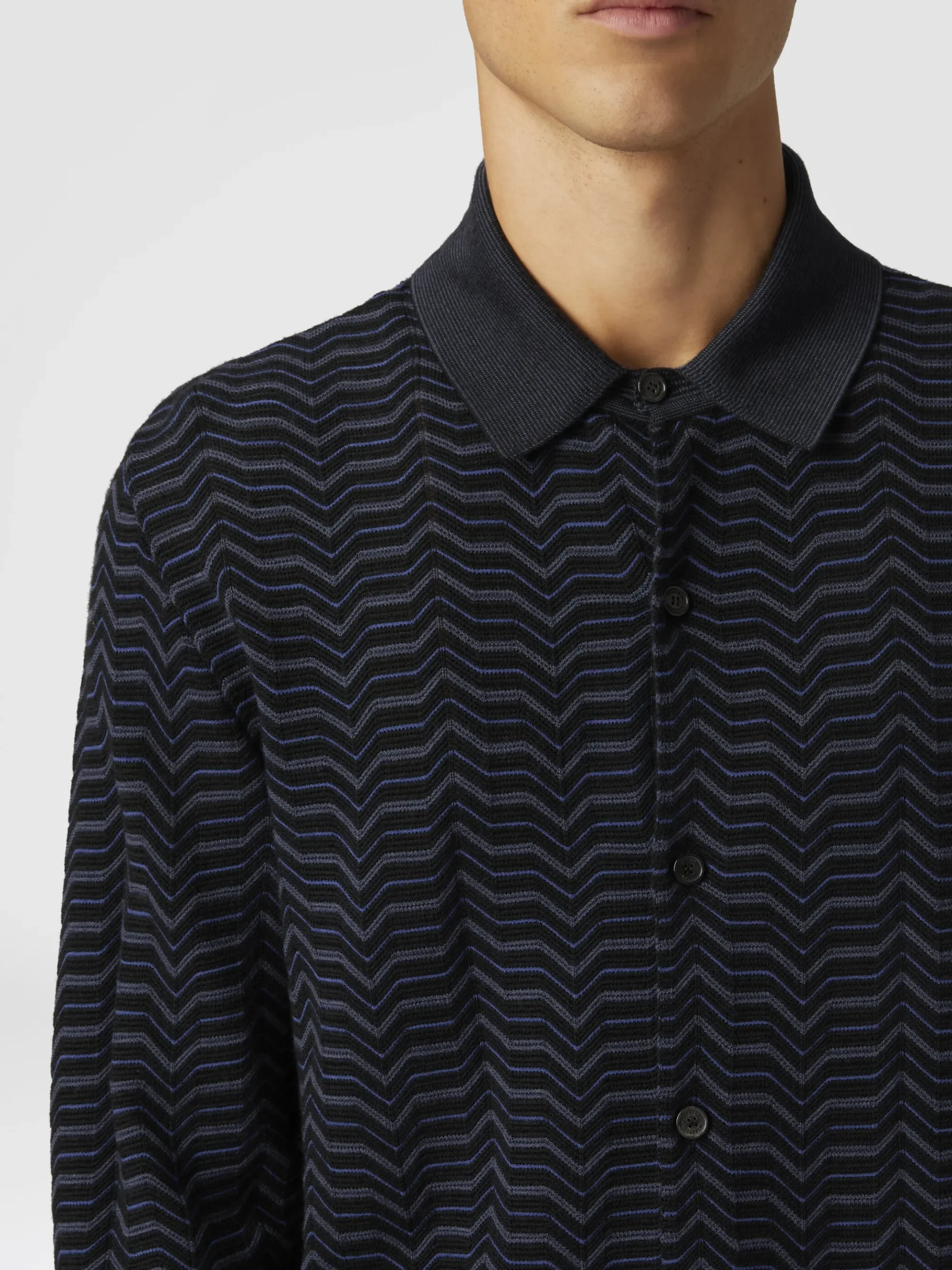 Chemise en maille de laine et viscose à vagues