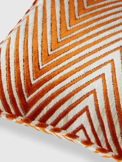 Coussin Ziggy 30x60cm en viscose zigzag