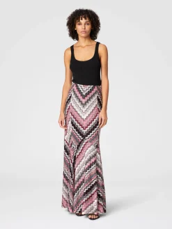 Jupe longue évasée à motif zigzag dentelé lamé