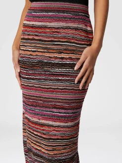 Jupe midi en viscose lamée embossée à motif vague