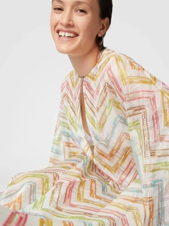 Long recouvert de tulle imprimé avec manches chauve-souris