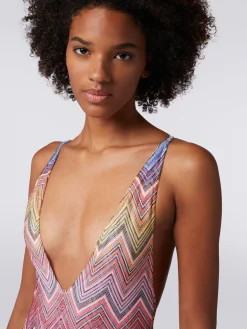 Maillot de bain une pièce en tissu à imprimé zig zag