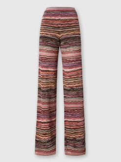 Pantalon droit en viscose lamée embossée motif vagues