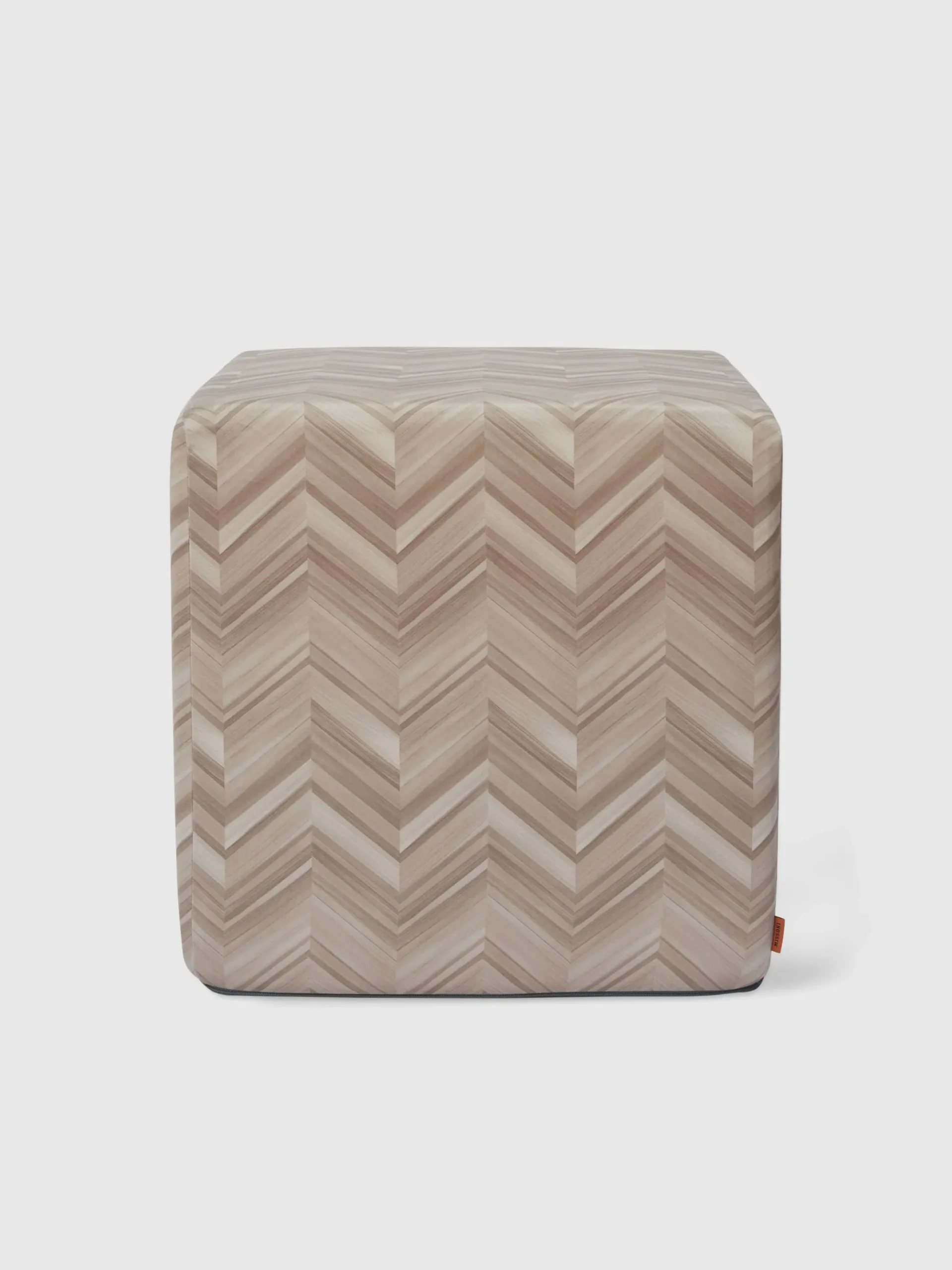 Pouf cubique Layers 40x40x40cm en satin de coton à chevrons