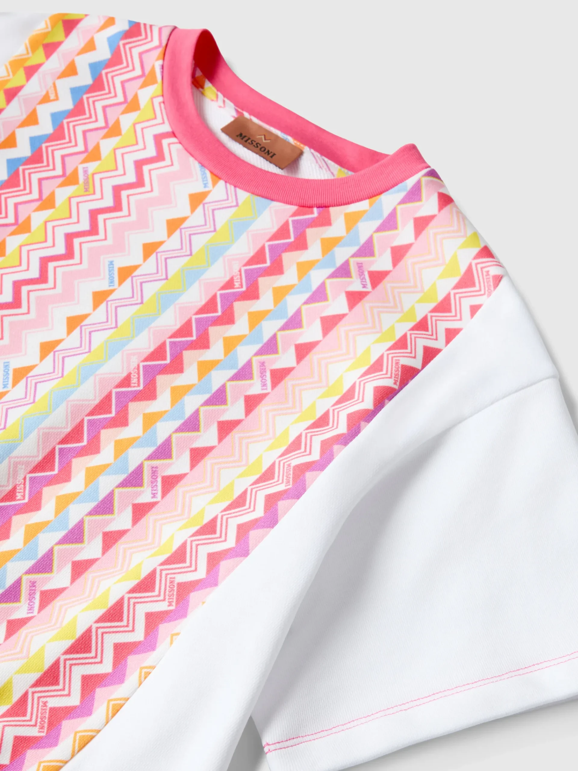 Robe à imprimé zig-zag et jupe évasée