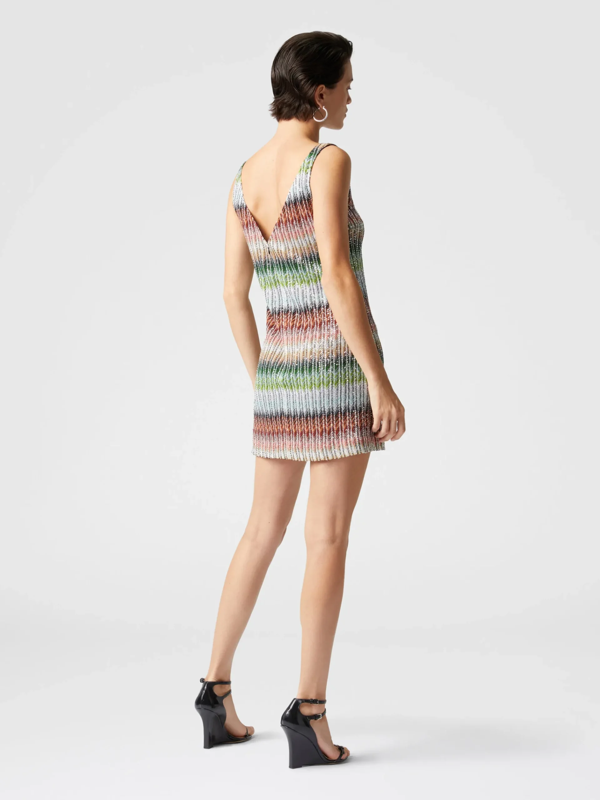 Robe courte en maille zig zag dégradée à sequins