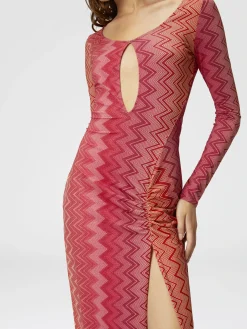 Robe couvrante en nylon zigzag lamé stretch