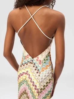 Robe longue en viscose avec décolleté en V en dentelle à motif zigzag