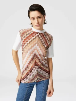 T-shirt à col rond avec empiècement en maille lamée zigzag