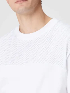 T-shirt ras du cou en coton avec empiècement en zigzag ton sur ton